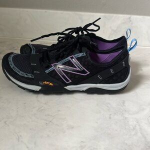New Balance minimus shoes size 9